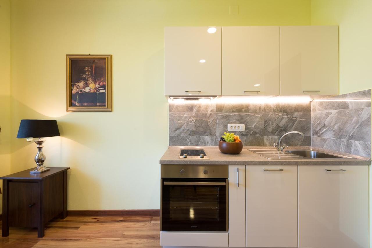 Apartment Antique *